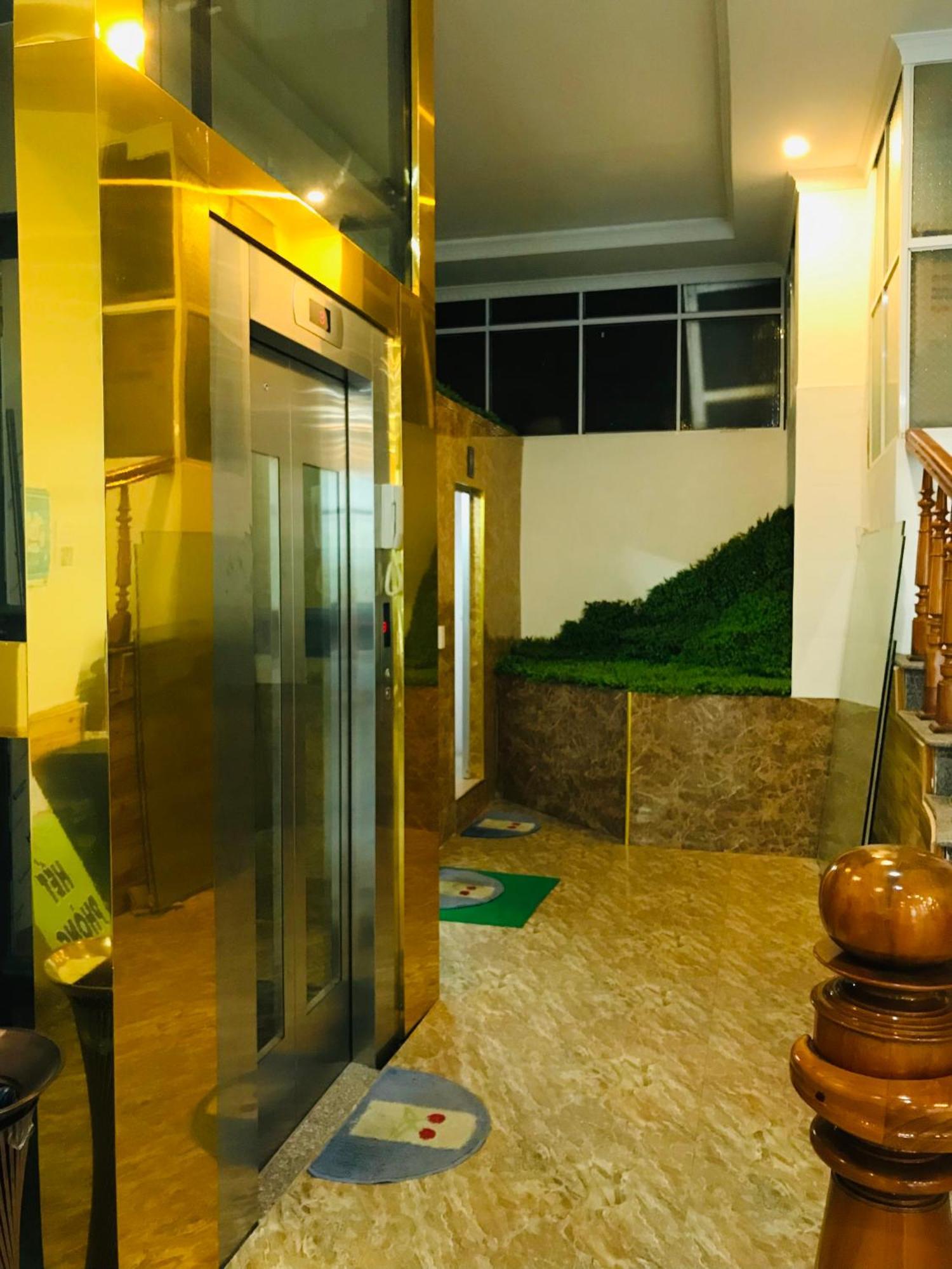 Anh Anh Hotel Bac Ha  Exterior photo